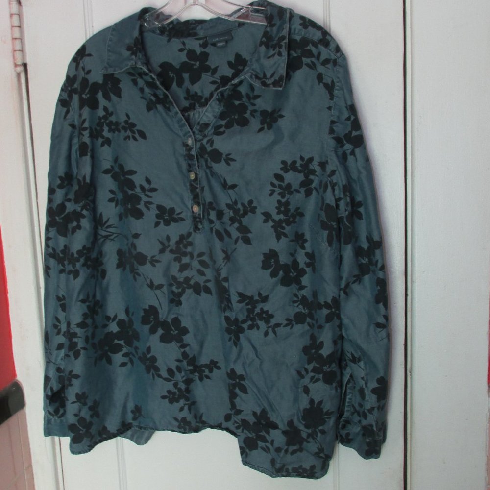 2X J Jill Denim Blue Floral Popover Top Tencel Chambray